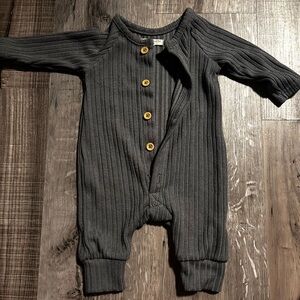 Cozy Gray Ribbed Kids Footie